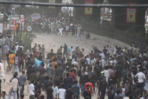 ছাত্রদের ডাকা শাটডাউনে সারাদেশে ছড়িয়ে পড়ে সংঘর্ষ।